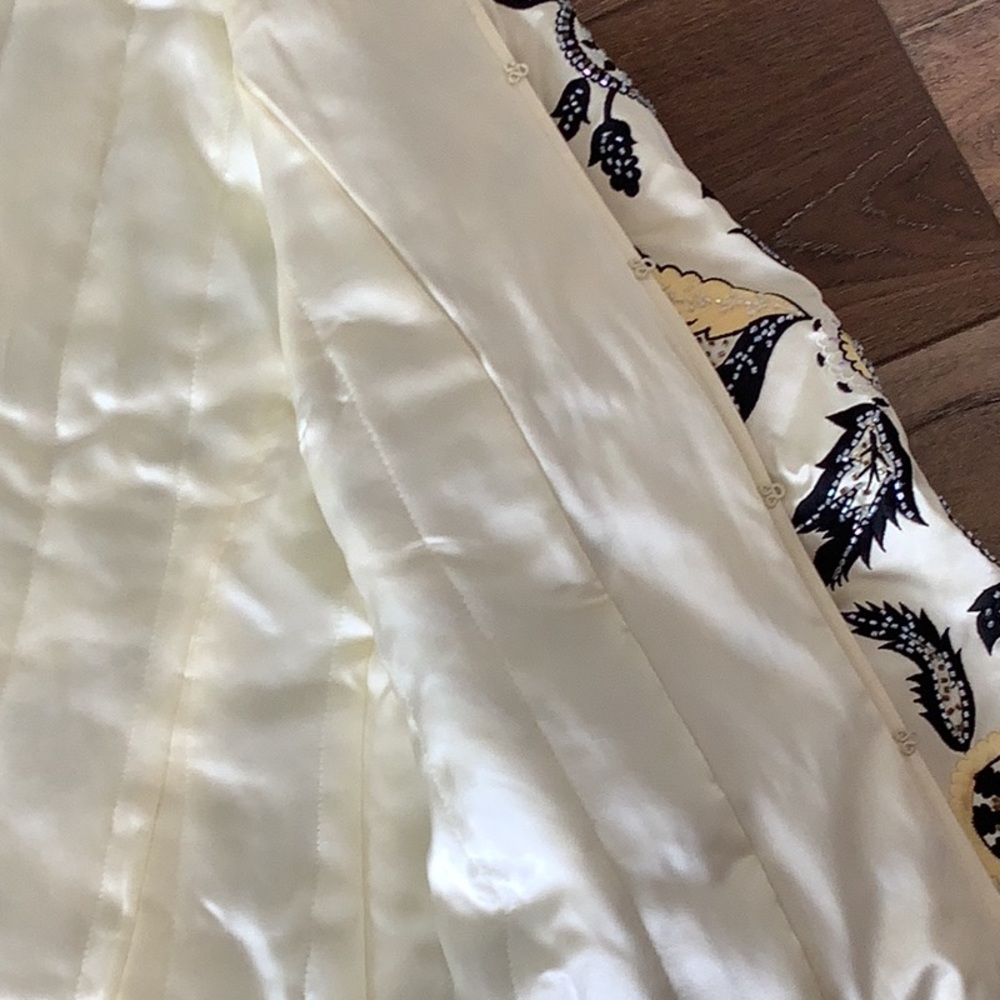 Amazing Oscar De La Renta NWOT Silk Jacket 🖤🖤🖤🖤 - Picture 7 of 9